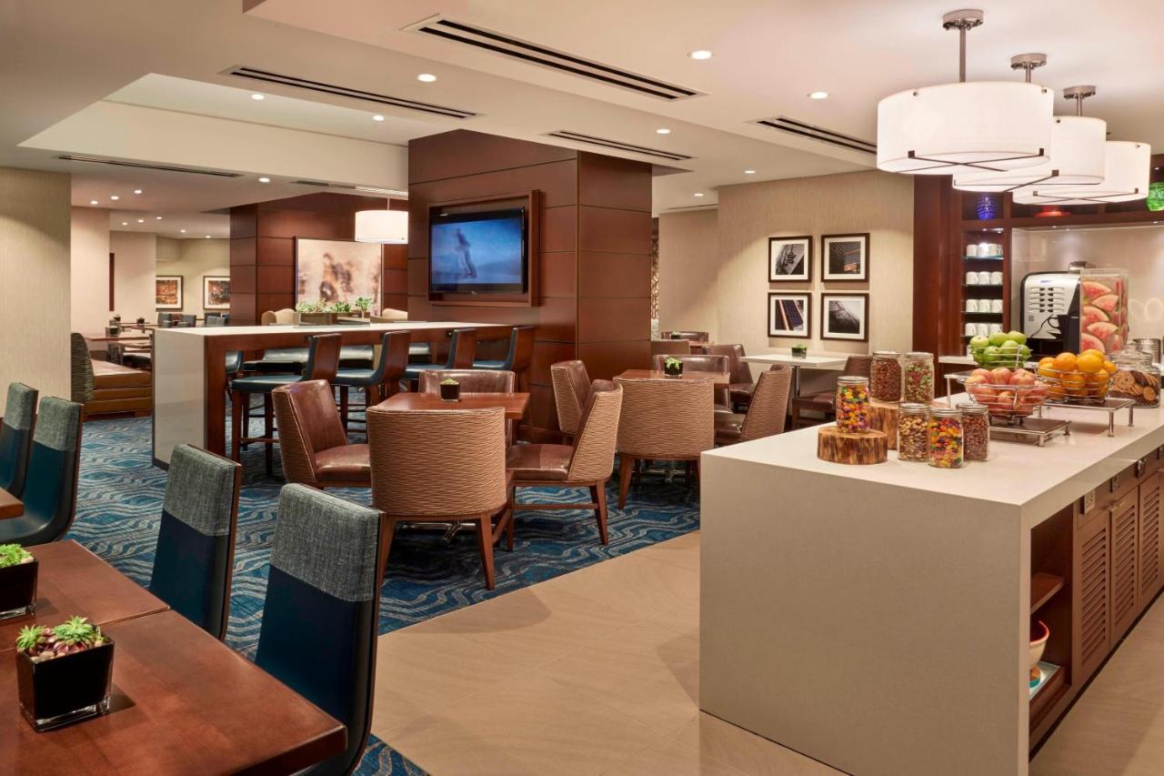 Marriott Downtown At Cf Toronto Eaton Centre Hotell Exteriör bild